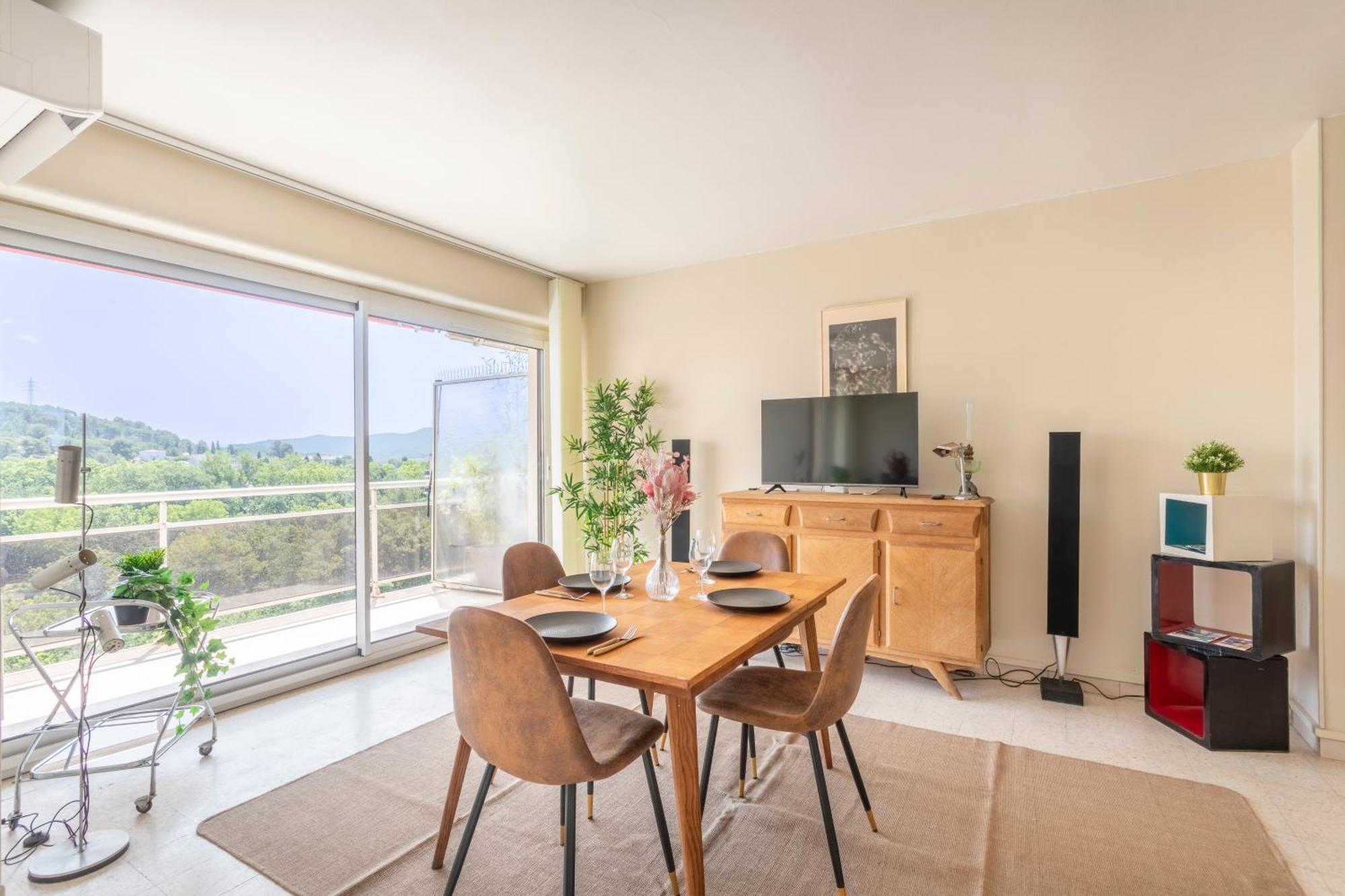 Grand T2 Lumineux Et Climatise Avec Balcon Apartment Aix-en-Provence Ngoại thất bức ảnh