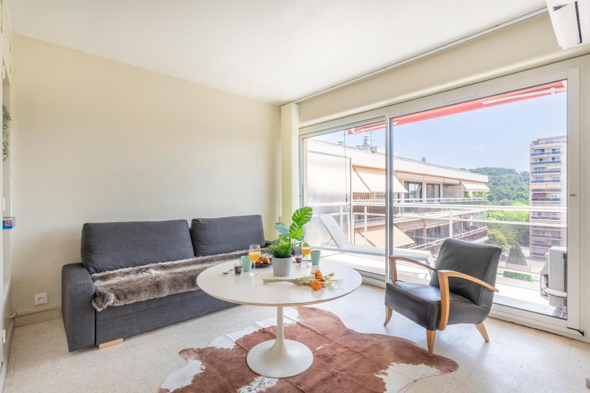 Grand T2 Lumineux Et Climatise Avec Balcon Apartment Aix-en-Provence Ngoại thất bức ảnh